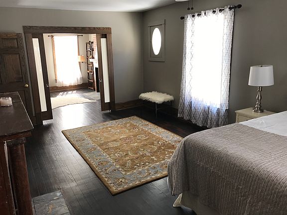 Master Suite w/ Dressing Rm