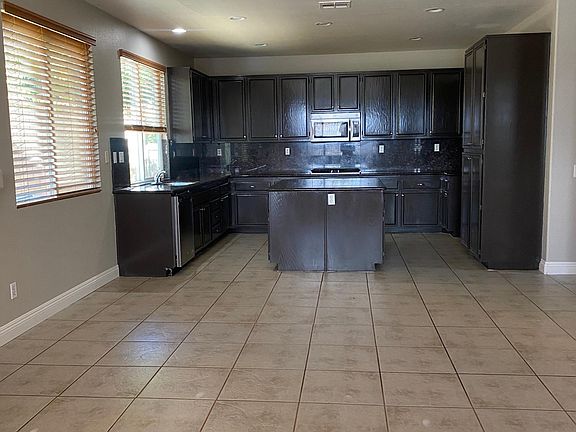 5th image of 38795 Cobblestone Cir