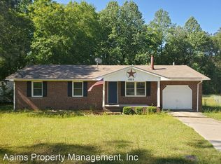 6569 Green Meadow Ct, Fayetteville, NC 28304