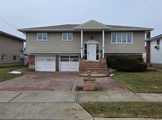 3260 Shore Rd, Oceanside, NY 11572