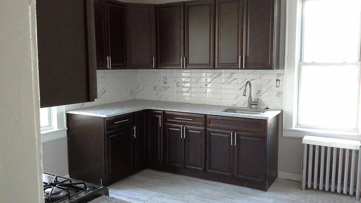 3 bed, $2,345 — Photo 1