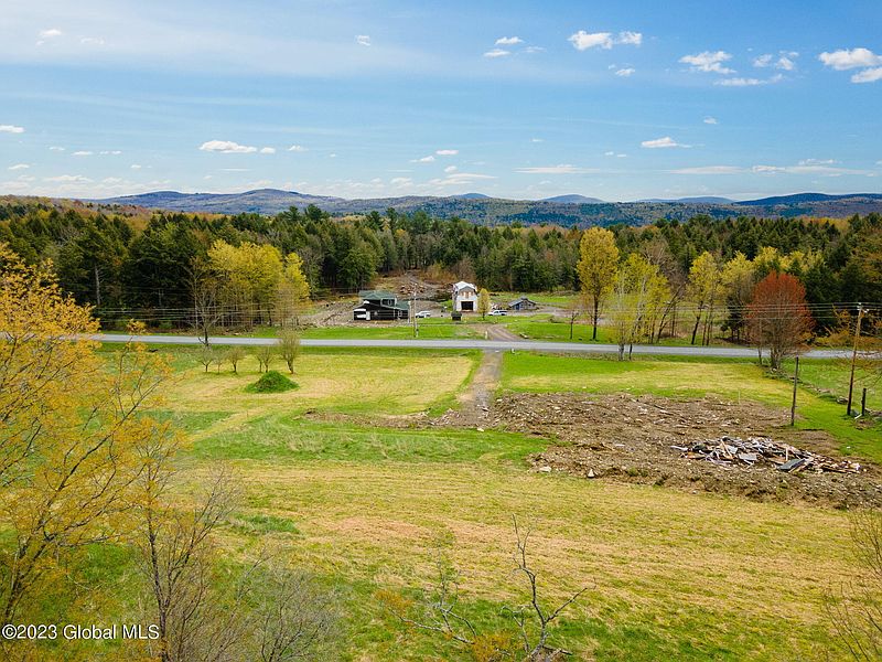 3rd image of 1805 Champlin Road