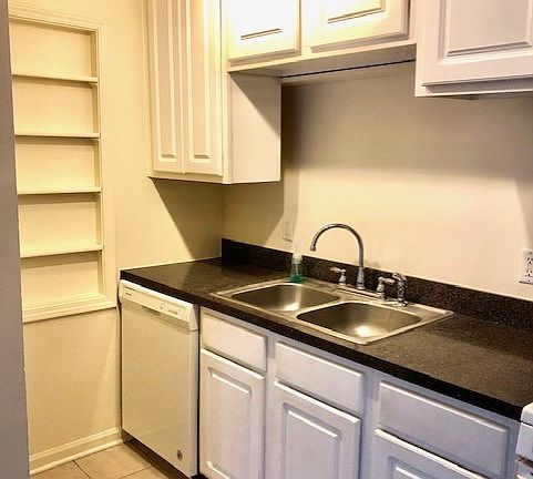 3rd image of 1750 N Marywood Ave APT 603