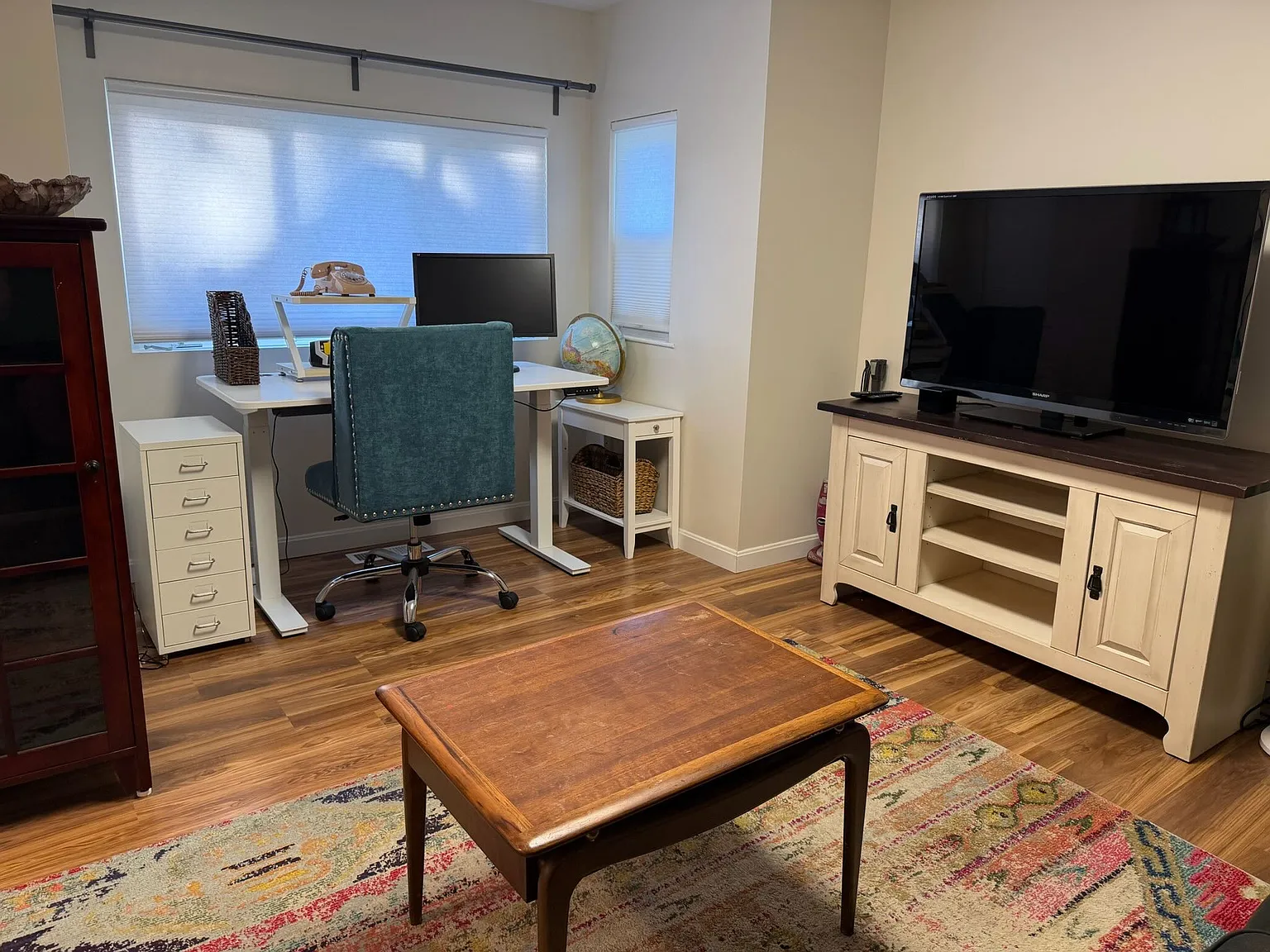 2 bed, 1100 sqft, $3,200 — Photo 2