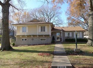 6110 NW Karen Rd, Kansas City, MO 64151