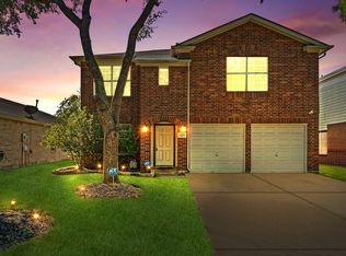 10211 E Summit Canyon Dr, Houston, TX 77095
