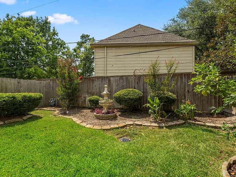 6830 Jasmine Place St — Photo 34