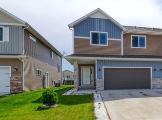 5958 59th St S, Fargo, ND 58104