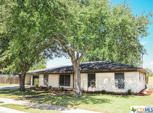 2208 Terrace Ave, Victoria, TX 77901