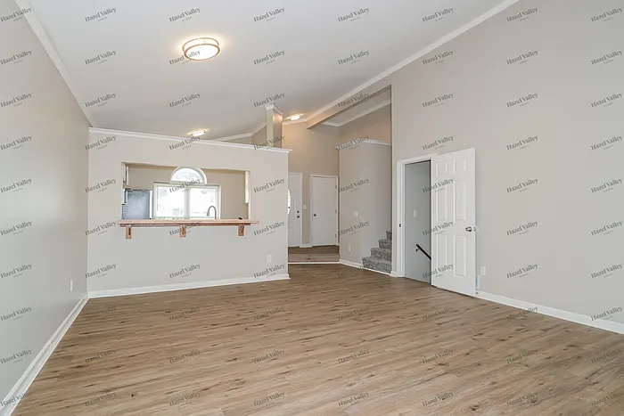 451 Xavier Ct — Photo 6