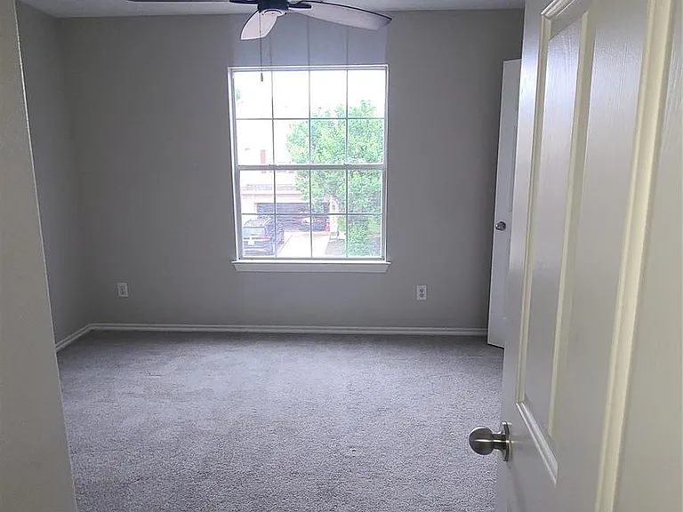17242 Oakwood Chase Dr — Photo 7