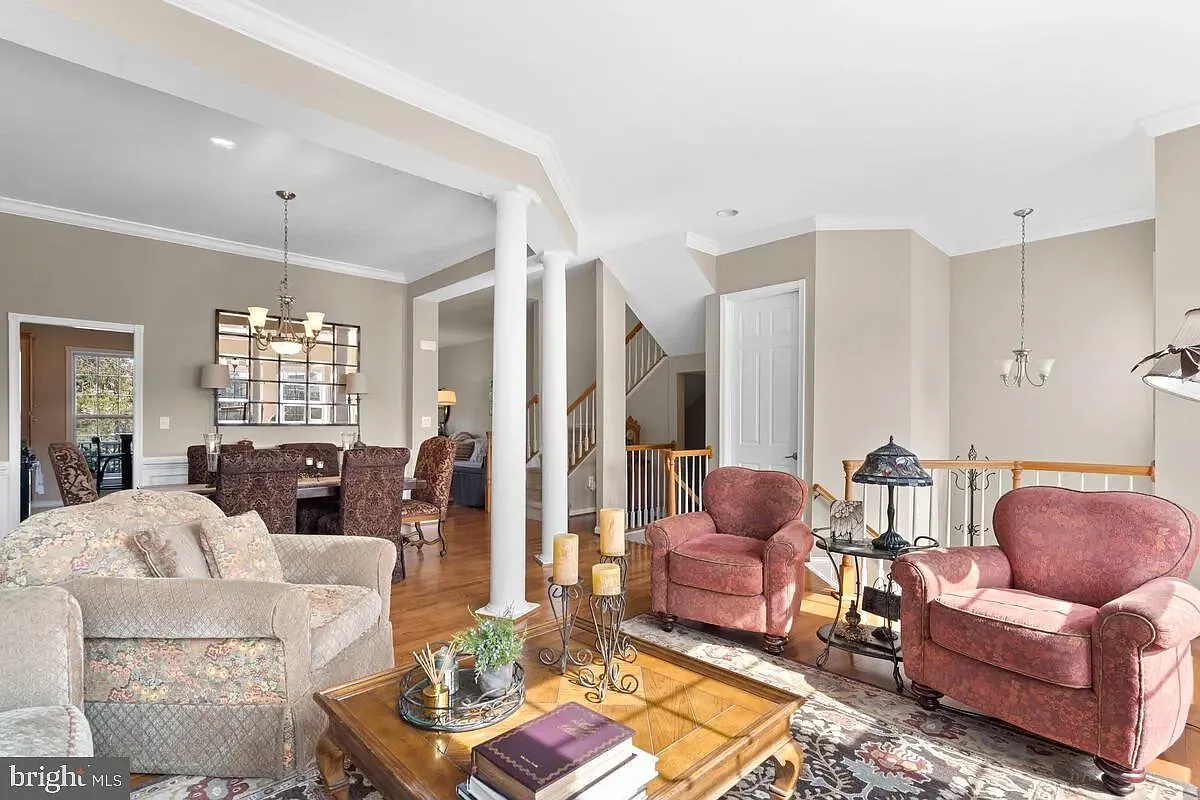 4 bed, 3.5 bath, 2962 sqft, $3,980 — Photo 4