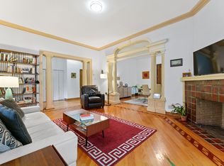 621 Beverley Rd #1, Brooklyn, NY 11218