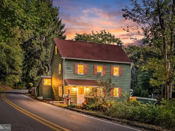 331 E 2nd Mountain Rd, Pottsville, PA 17901