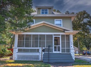 507 W 9th Ave, Winfield, KS 67156