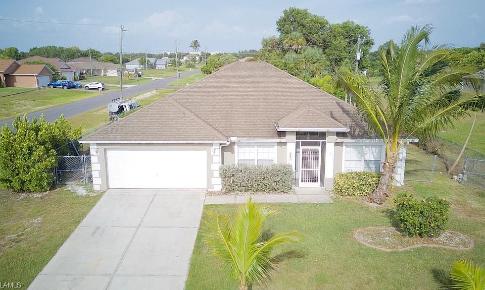 1st image of 307 NW 3rd Pl