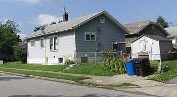 2nd image of 123 E Garrett St