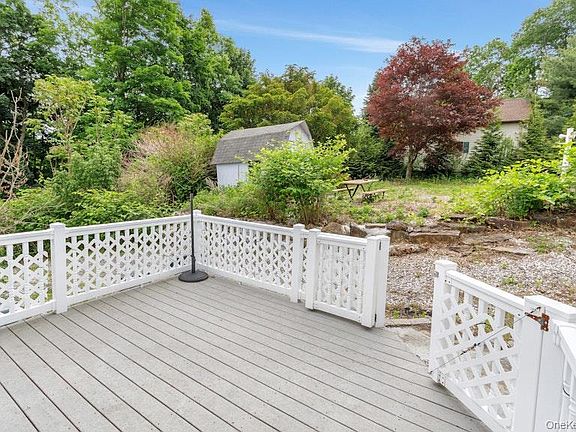 3rd image of 15 Schuyler Road