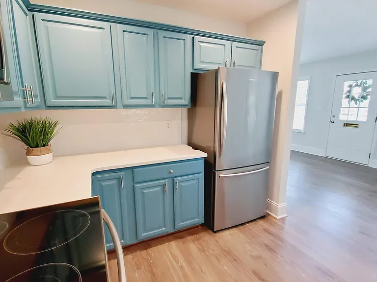 1512 Parkwood Ave — Photo 5