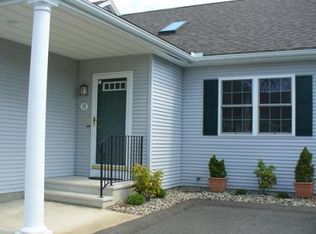161 Federal St APT 19, Belchertown, MA 01007