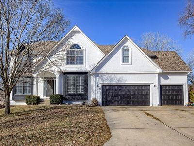 1204 SW Surrey Trce, Lees Summit, MO, 64081