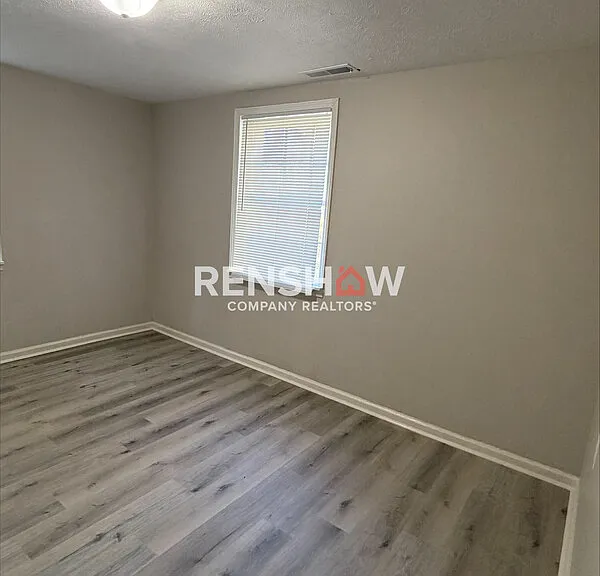 68 Royal Oaks Pl — Photo 24