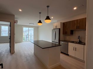 100 Plank St #2, Bedford, MA 01730