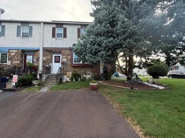 2496 Dragon Cir, Norristown, PA 19403