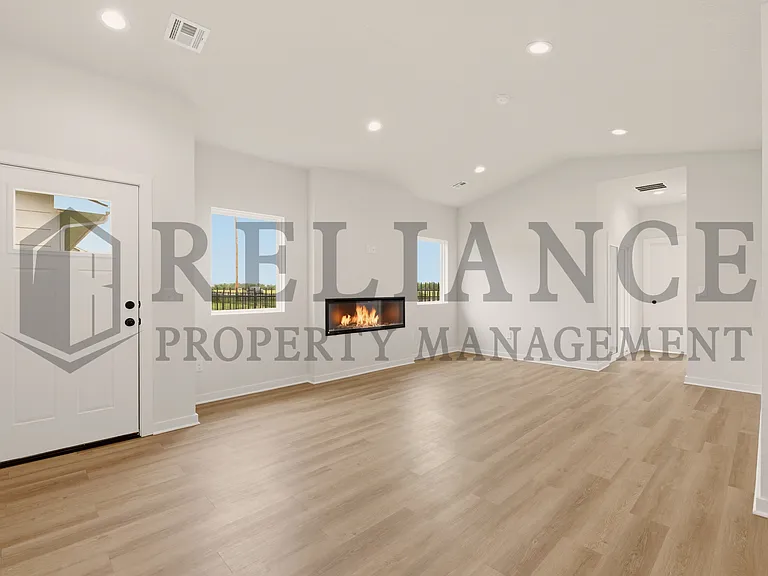 204 N Gowen St — Photo 19
