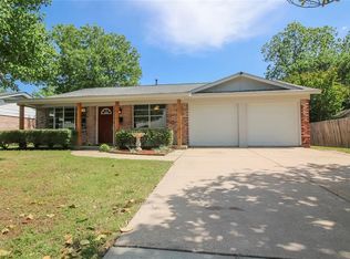 217 Straw Rd, Saginaw, TX 76179