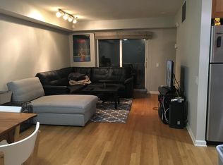 2045 N Larrabee St APT 7303, Chicago, IL 60614