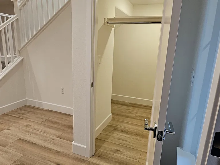 17039 Gelder Ct — Photo 5