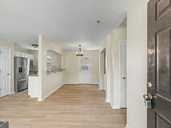 4th image of 9012 Whispering Pines Blvd