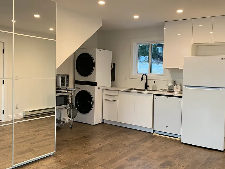 880 Heinz Pkwy #1 — Photo 8