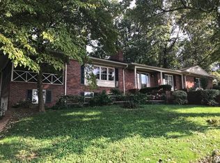 702 Knollwood Dr, Greenville, SC 29607