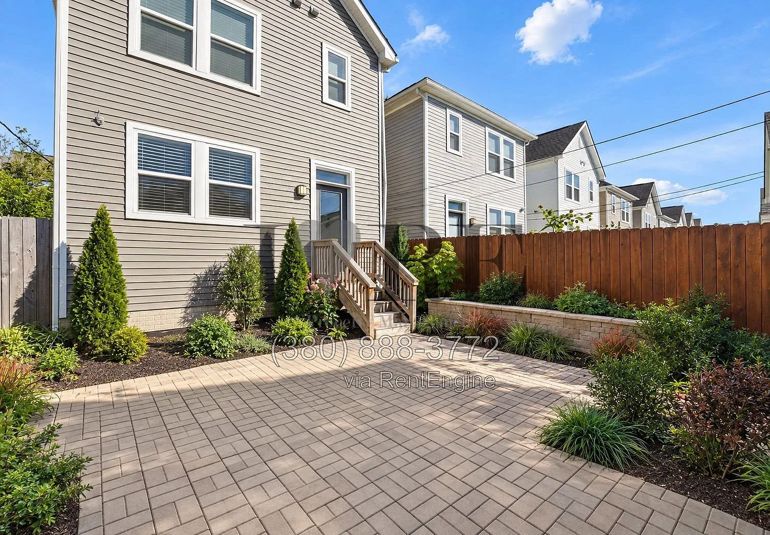 3 bed, 3.5 bath, 2400 sqft, $3,500 — Photo 4