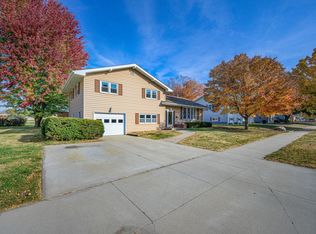 705 Adams Ave, Fairmont, MN 56031