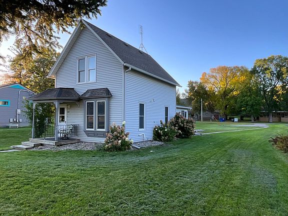 2nd image of 309 W Nokomis St