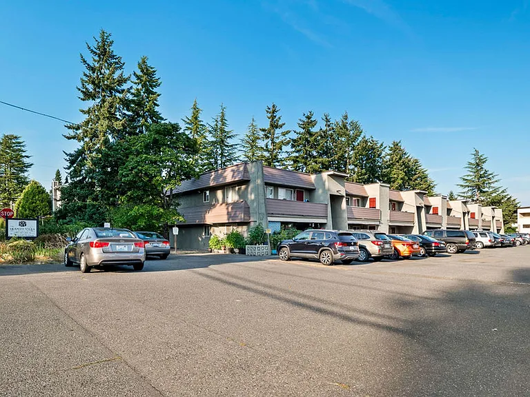 Skandi Villa in Edmonds | Boutique Apartments with Modern Touches | 1 MONTH FREE! — Photo 9