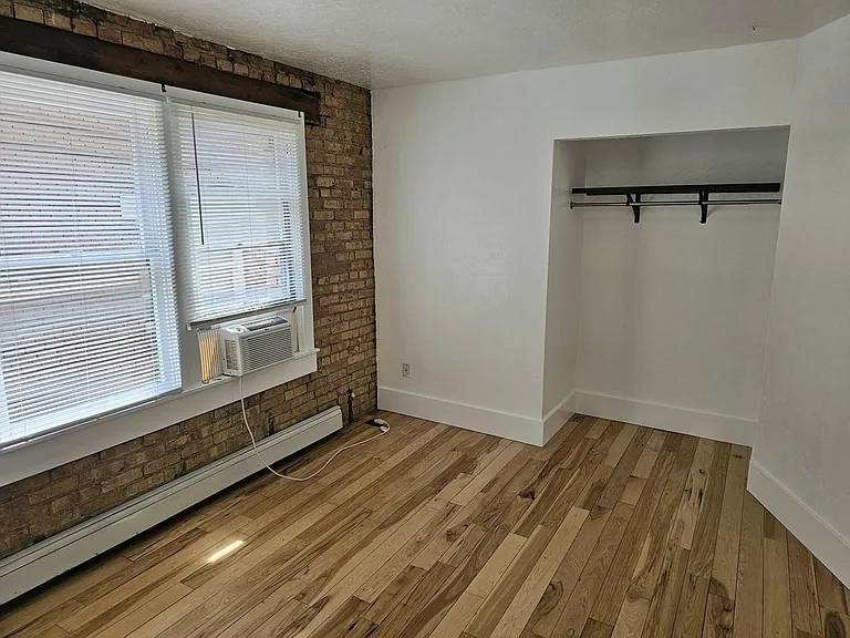 156-162 168 I St — Photo 19