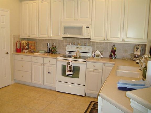 5th image of 21005 Royal Saint Georges Ln