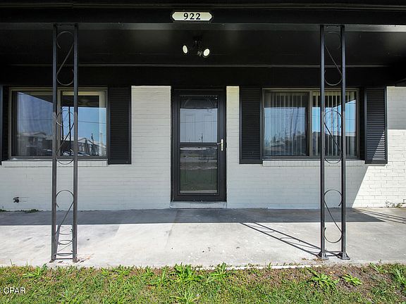 2nd image of 922 Everitt Ave