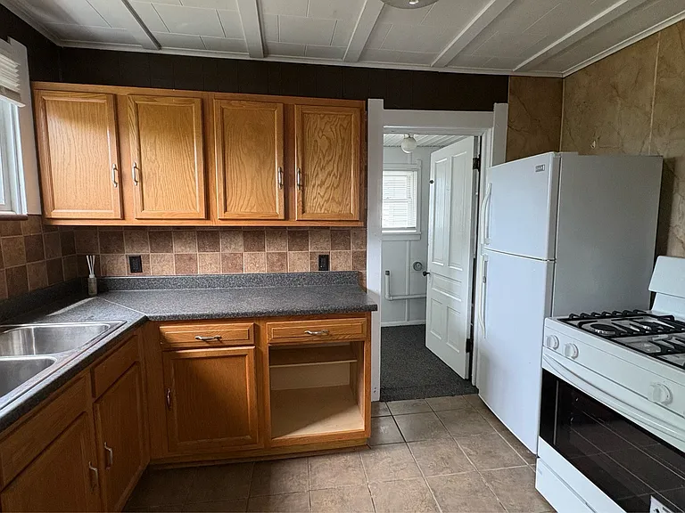 734 Parker Ave #2 — Photo 6
