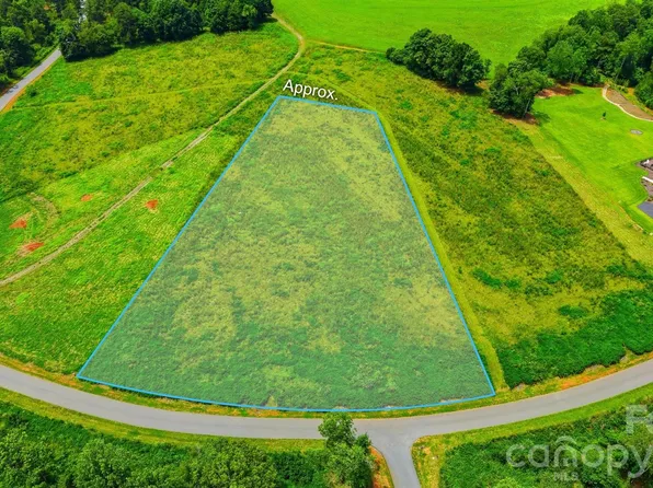 2093 Crestone Way, Connelly Springs, NC 28612