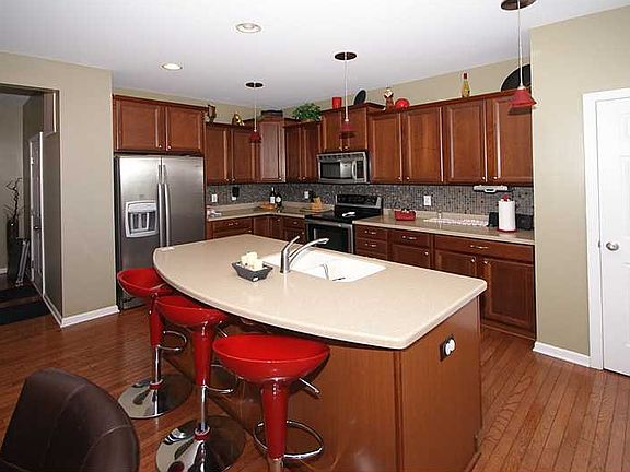 4th image of this home