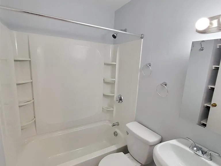 146 Highland Ave #1 — Photo 6