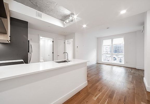 2nd image of 210 Linden Blvd #5G
