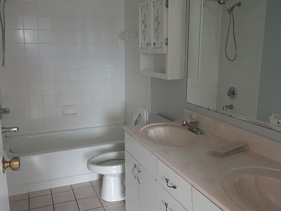 2nd image of 8421 N Haven Ln