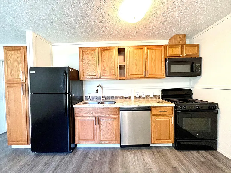 71 Woodrow St #71 — Photo 10
