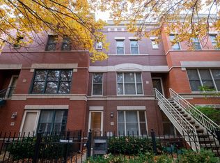 1322 W Fillmore St #A, Chicago, IL 60607